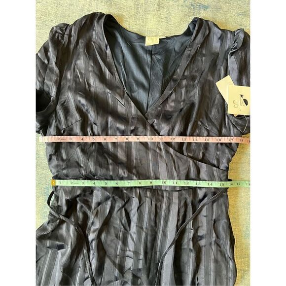 NWT! Adyson Parker Black Iris Indigo Stripe Long Sleeve Asymmetrical Hem Large - Picture 5 of 11